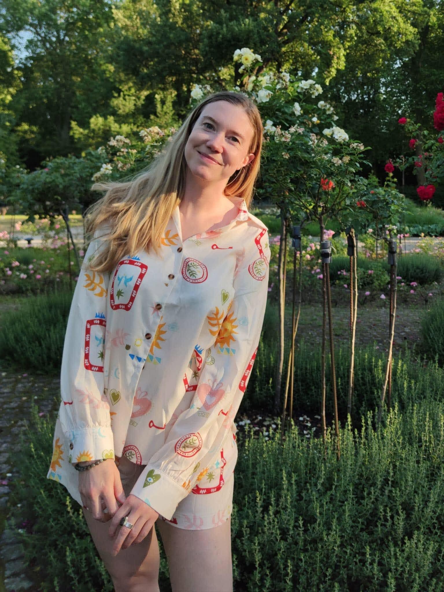 Romana is an Astrologer and Reike Master, originally from England and now living in Berlin. Her astrology readings blend a mix of traditional and modern astrology with a focus on natal chart readings and predictive transit work. - Astrology Reading